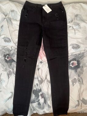 Forever 21 Black Distressed Skinny Jeans High Rise